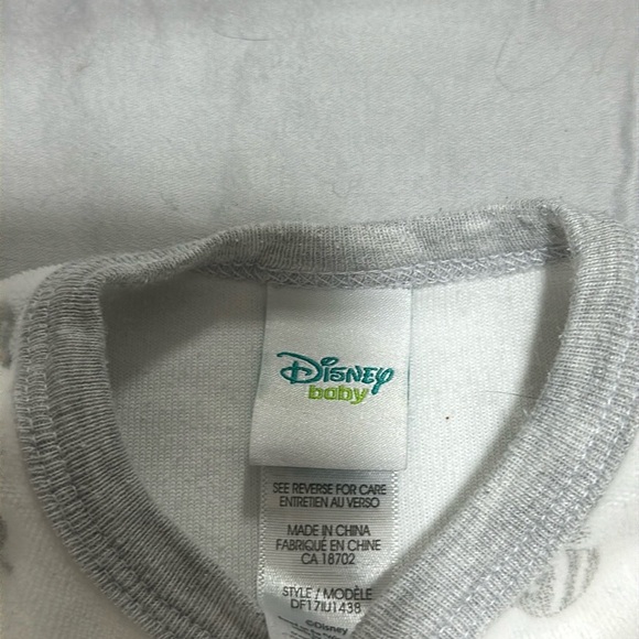 Disney - LIKE NEW - Winnie the Pooh Baby White and Gray super soft One Piece - Picture 4 of 5